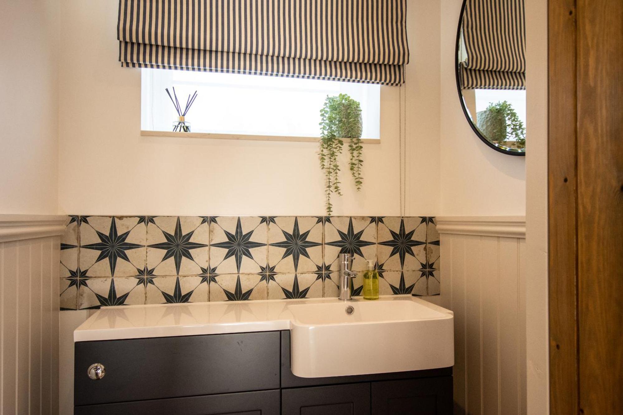 Finwood Green Farm Holiday Cottages-The Calf Shed And The Milk Parlour Henley-in-Arden Room photo