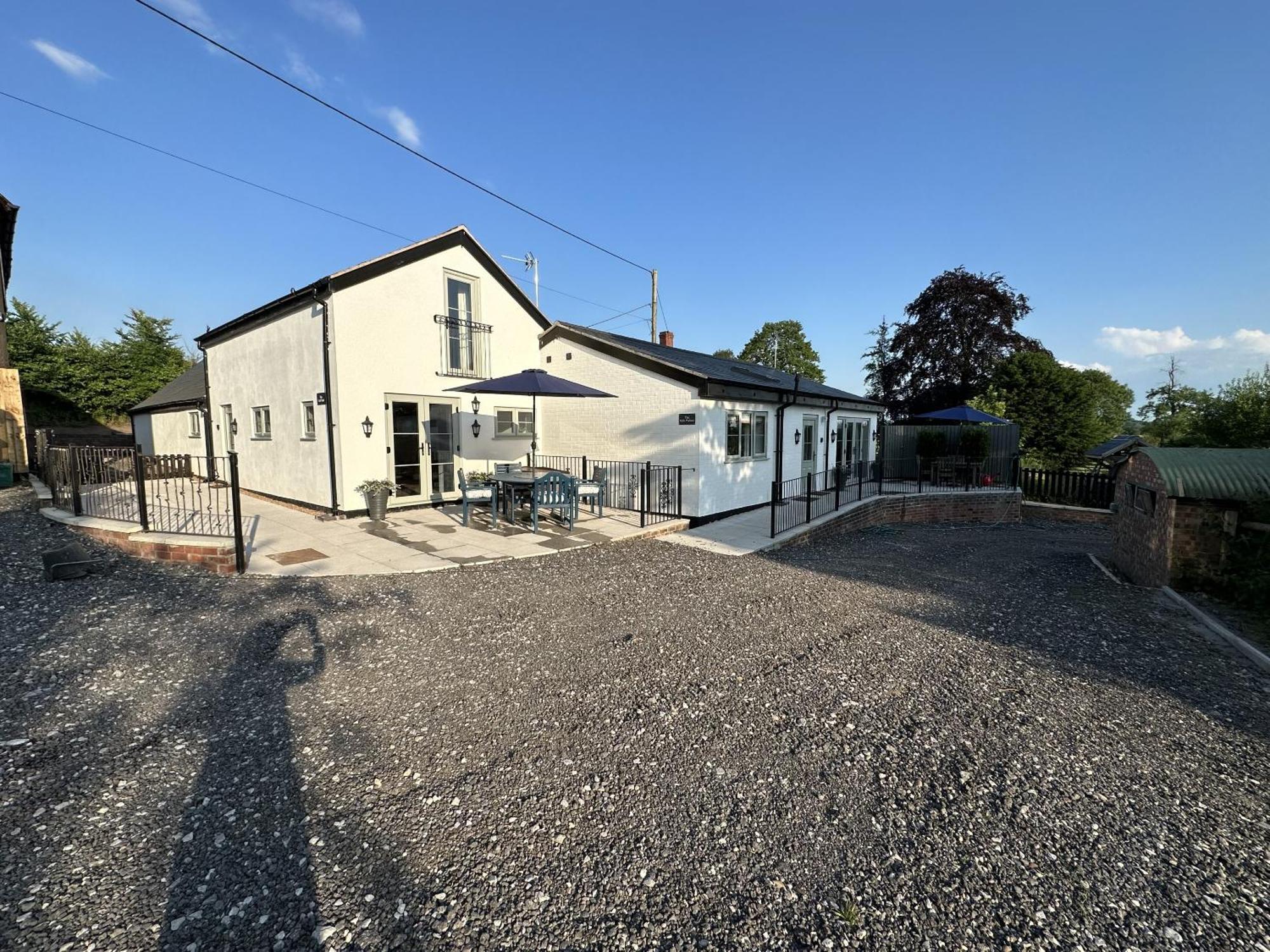Finwood Green Farm Holiday Cottages-The Calf Shed And The Milk Parlour Henley-in-Arden Room photo