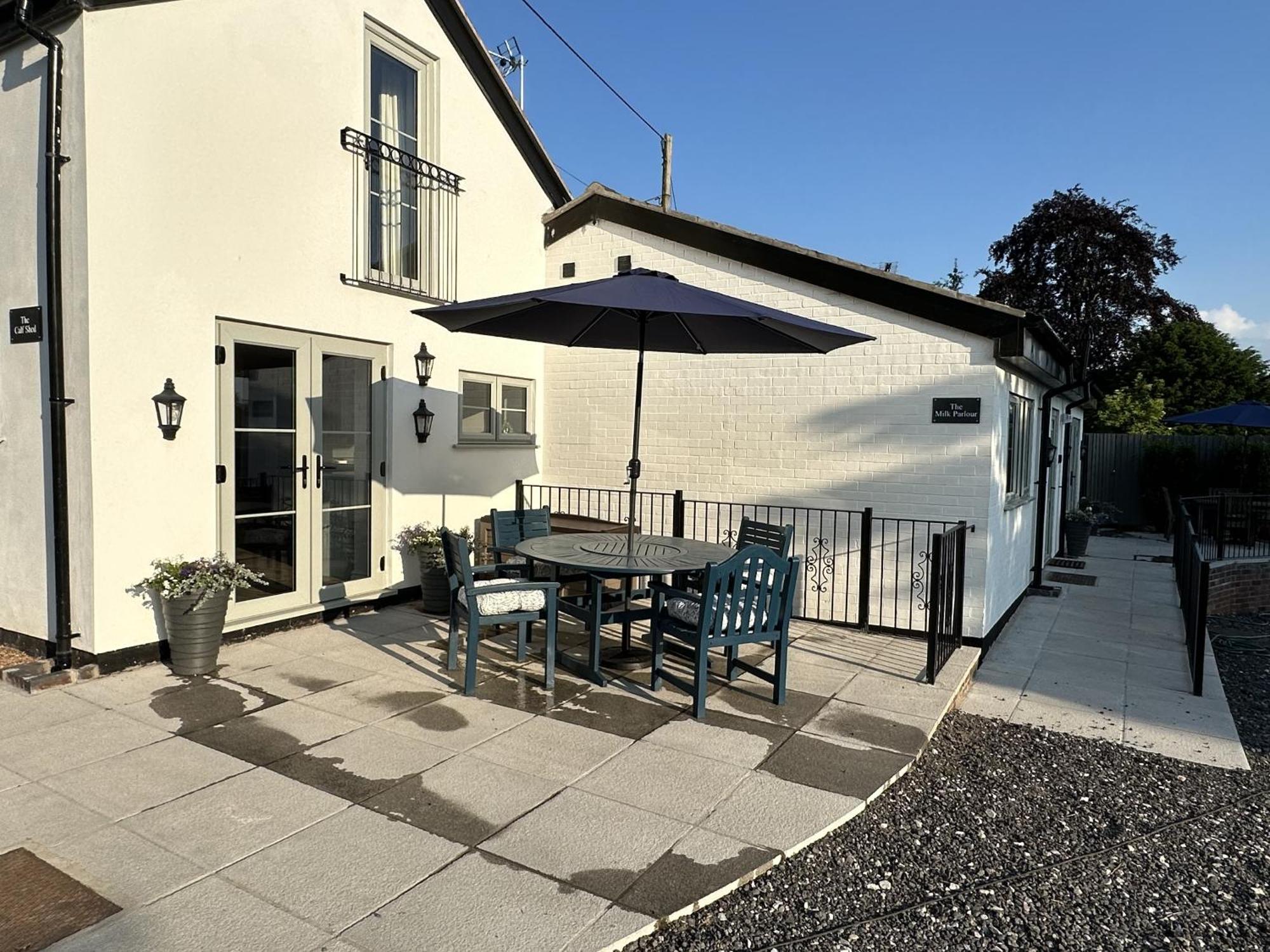 Finwood Green Farm Holiday Cottages-The Calf Shed And The Milk Parlour Henley-in-Arden Exterior photo