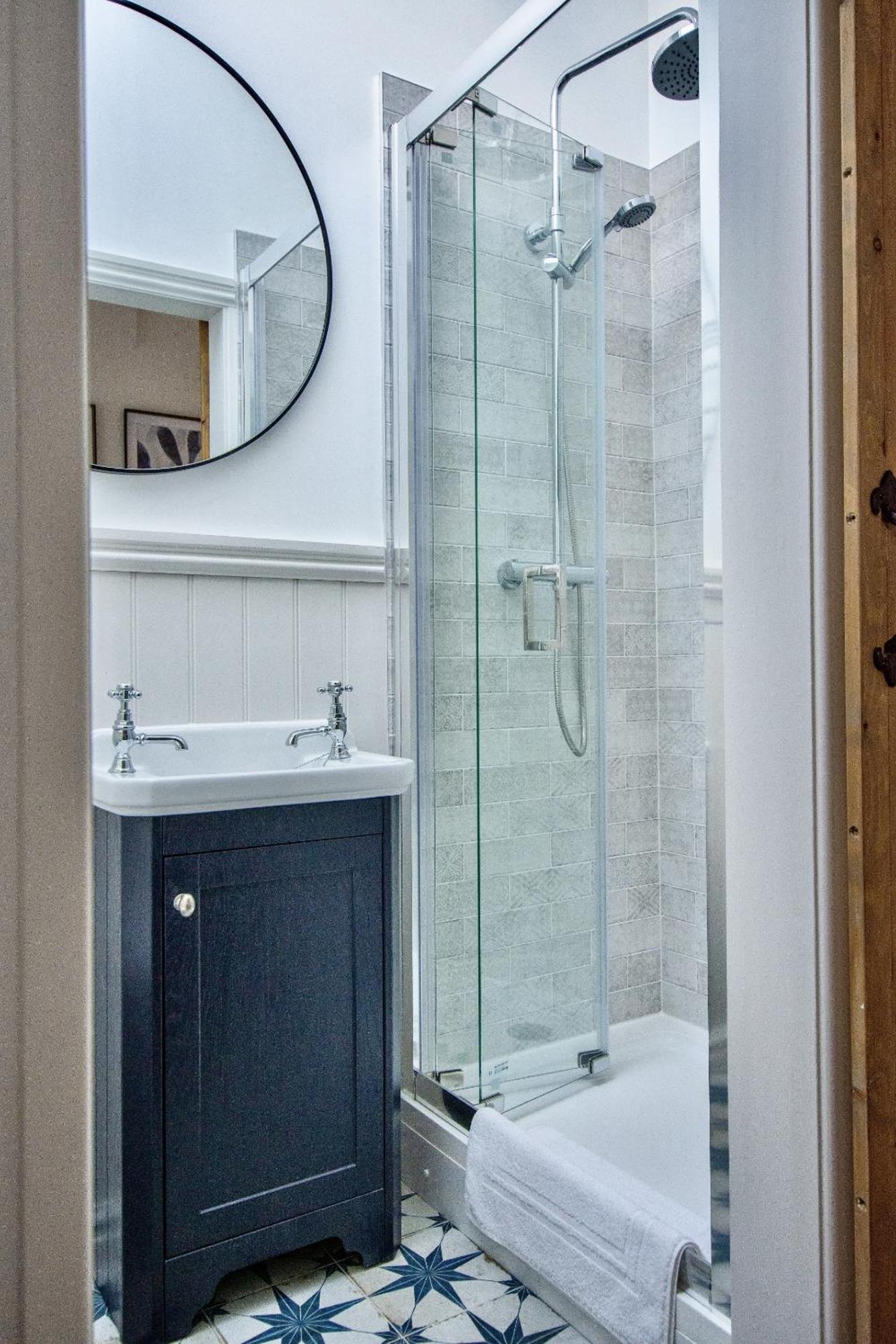 Finwood Green Farm Holiday Cottages-The Calf Shed And The Milk Parlour Henley-in-Arden Room photo